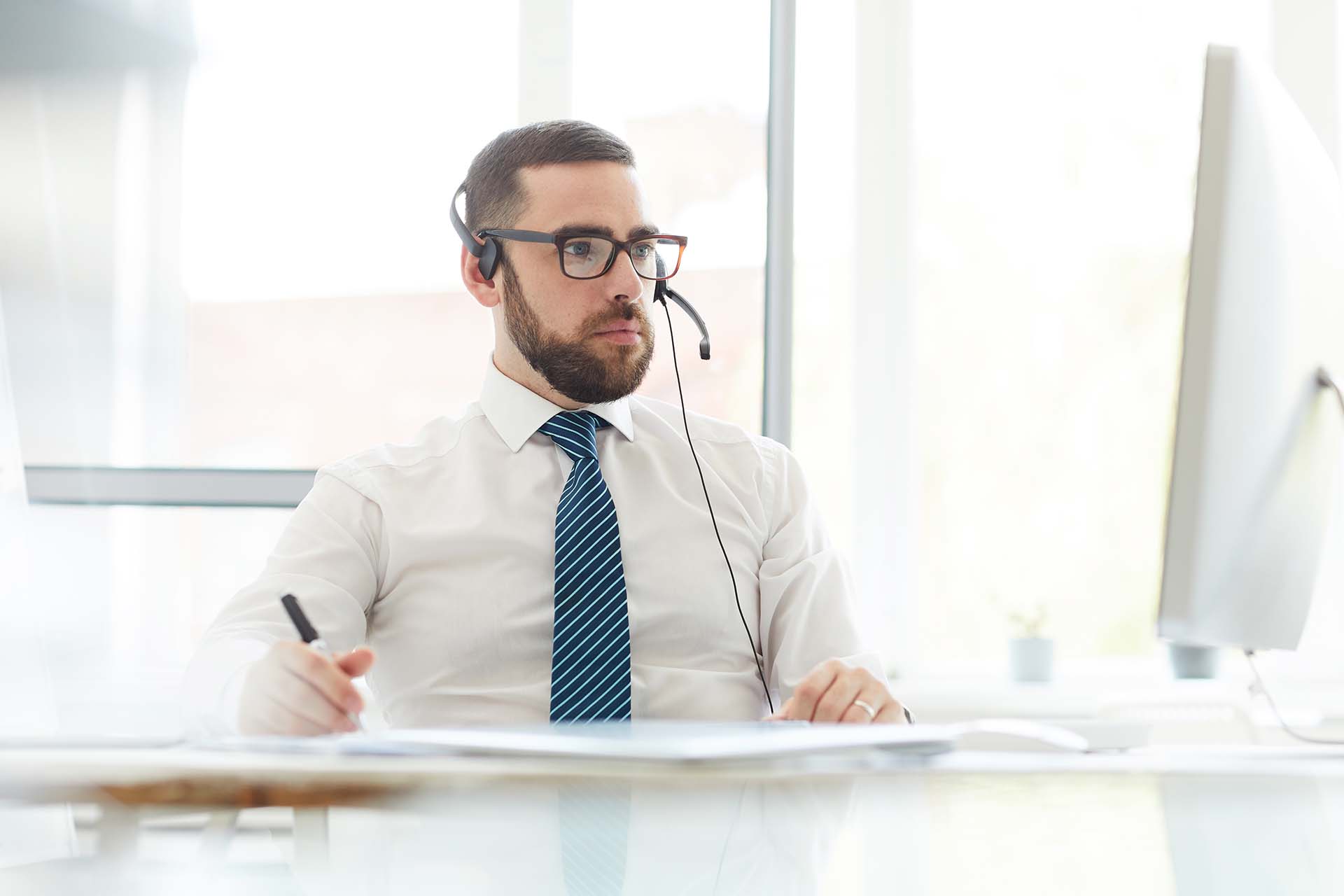 Simple IT Solutions IT support manager consulting on headset